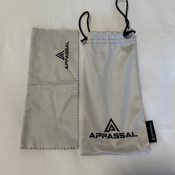 Revolve Appasal Small Retro Square Sunglasses- Tortoise/Brown - Picture 6 of 6